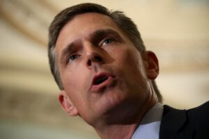 Sen. Martin Heinrich, D-N.M., announced the Defense Small Business Advancement Act, which would reauthorize and improve the Department of Defense Mentor-Protégé Program. (Win McNamee/Getty Images)